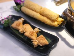 -六少·猪肚包鸡火锅(卓悦INTOWN店)