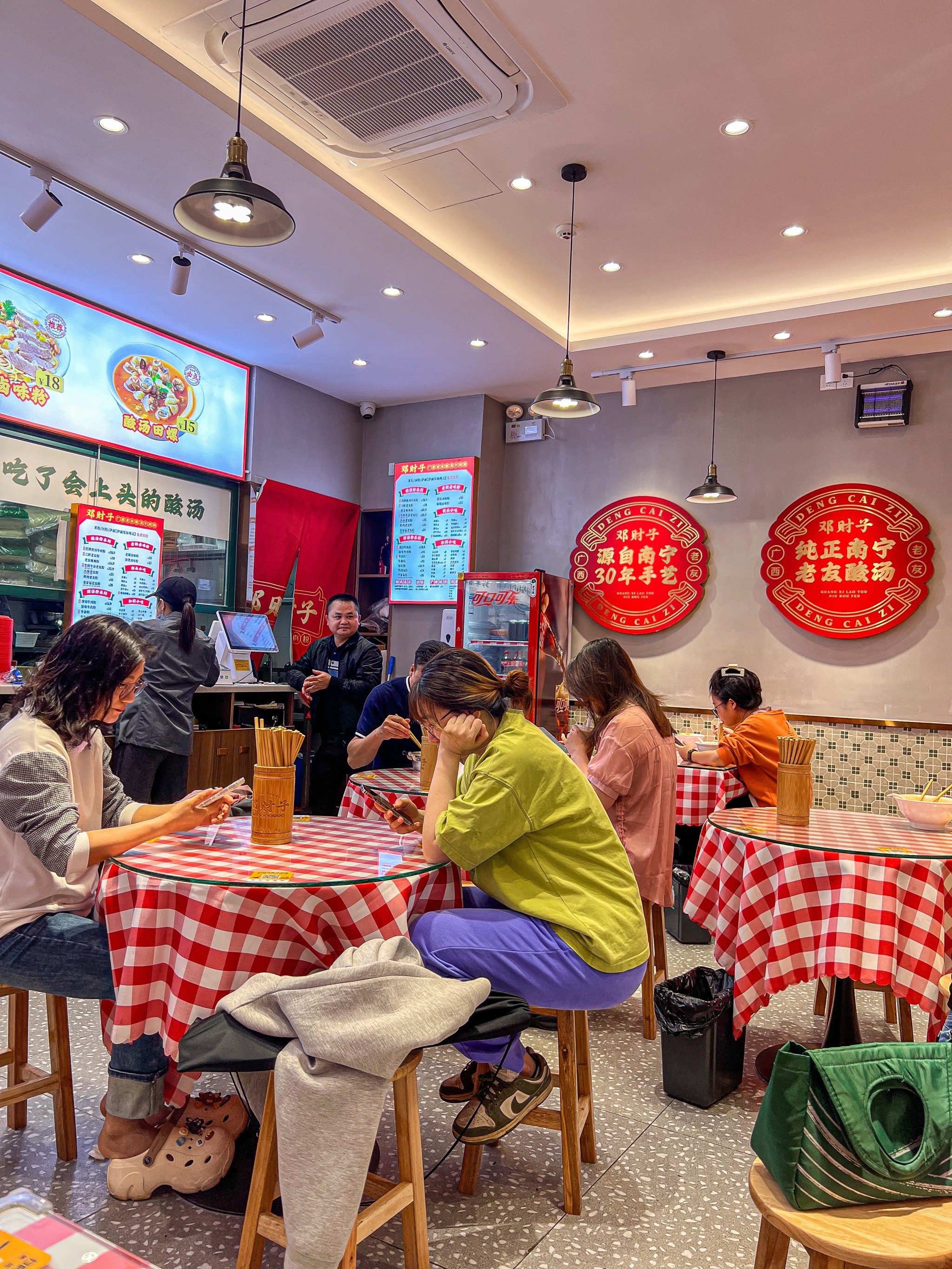 广州鹅掌坦惊现广西美食平替