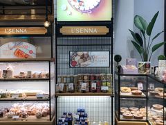 面包甜点陈列柜-罗森尼娜(德思勤店)