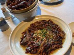 -八府香鸭·啫啫煲(华山路店)