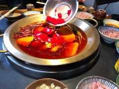 -王婆乔鲜鱼自助火锅(蜀汉路店)
