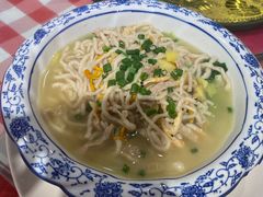 鸡汤手工鱼面-龙桥私厨·姜花菊花过桥鱼·顺德菜(容桂店)