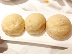 酥皮流沙包-皇朝尊会(龙之梦大酒店)