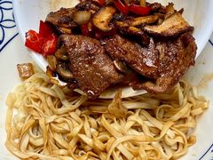 -李与白包子铺(桐梓林店)