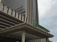 -苏州汇融广场假日酒店