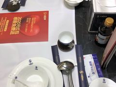 -红鼎豆捞·非遗鲍皇汤火锅(宝丰路店)