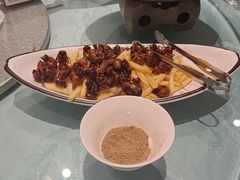 -海派美食·家宴海鲜青岛菜·石锅鲽鱼头(东方城店)