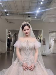 点击看大图 -艾米丽婚纱礼服