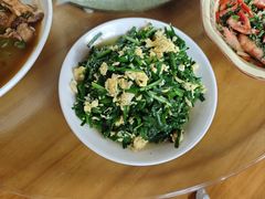 -芦茨金富饭庄·25年老字号·专做稻草鸡