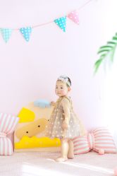 点击看大图 -大树儿童摄影