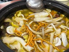 -菌之家·专业纯野生菌火锅·特色炒菌