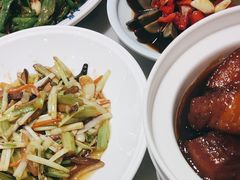 -小菜园新徽菜(宜兴八佰伴店)