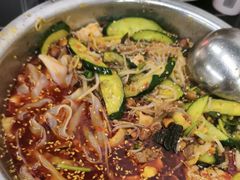 -周良天山牛杂城(天山路总店)