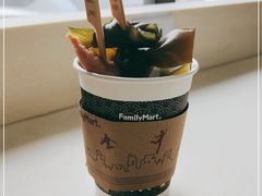 -全家便利店(洛川东路店)