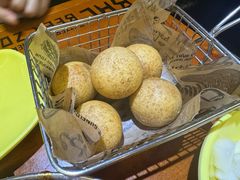 -BHC炸鸡(明洞总店)