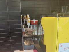 -麦当劳(中二横路店)