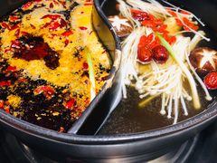 鸳鸯锅-钢管厂五区小郡肝串串香(南山店)