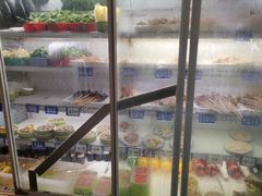 -两三事小郡肝串串香火锅(桂庙店)