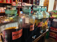 -果松木炭酸菜铜火锅·外婆参鸡汤