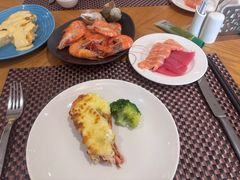 -华邑酒店·鲜艳全日自助餐厅