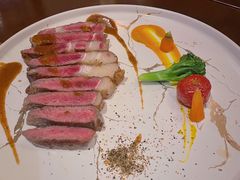 澳洲和牛西冷牛排（M6）-Golden Lily河内巴黎法越料理餐厅(建国西路店)