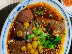 -肖四女乐山跷脚牛肉(世博源店)