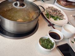 -煲王粤菜餐厅(中侨中心店)