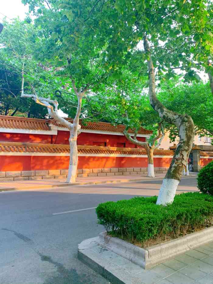 鱼山路-"大学路,鱼山路转角,金黄色的琉璃瓦,朱红."-大众点评移动版