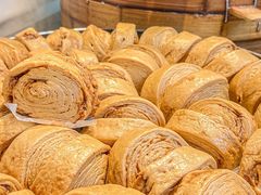 -李与白包子铺(桐梓林店)