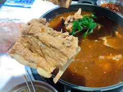 -运气牛自助酱大骨火锅(南京东路店)