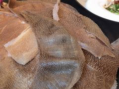 -海上明月海鲜火锅 鲜切牛肉