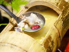 龙胜竹筒鸡-刘姐啤酒鱼民族演艺餐厅(西街总店)
