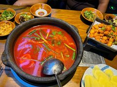 -贵厨酸汤牛肉(花果园国际中心店)