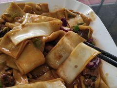 -壹阁胡羊焖饼(特色小吃街店)
