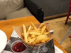 -Thanks美式餐厅(汉堡咖啡店)