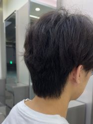-首脑美发沙龙