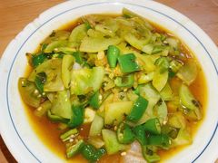 青番茄炒腊味-陈先进鱼馆·地道农家菜(萧山奥体店)