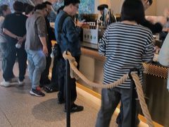 -星巴克臻选(上海合生汇1F店)