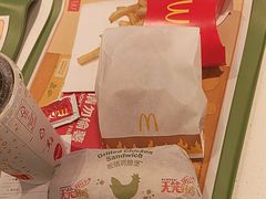 -麦当劳(轻轨曹杨路店)