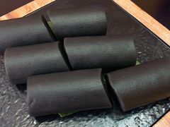 香滑黑芝麻卷-喜喜酒家·纯手工点心·粤菜