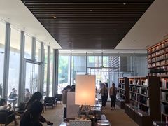 -茑屋书店(天目里店)