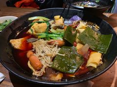 -万记麻辣烫国展总店