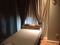 -莱蔻·圣灸堂·推拿艾灸(天山店)