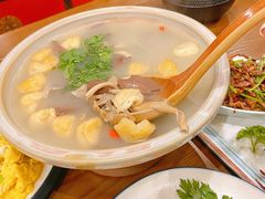 金陵老鸭粉丝汤-满园烤鸭·春饼(太原街万达店)