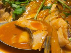 -魏铭鱼头捞饭(晋阳路店)