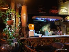 -城墙外BAR