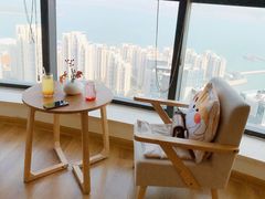 靠窗位-柴犬小屋·柴餐厅·狗咖食堂(金鼎广场店)