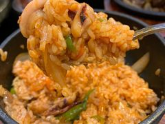 鱿鱼拌饭-臻牛烤肉