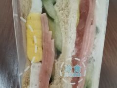 -全家便利店(东直门店)