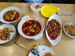 -渝信川菜 · 川味家常菜(财富购物中心店)